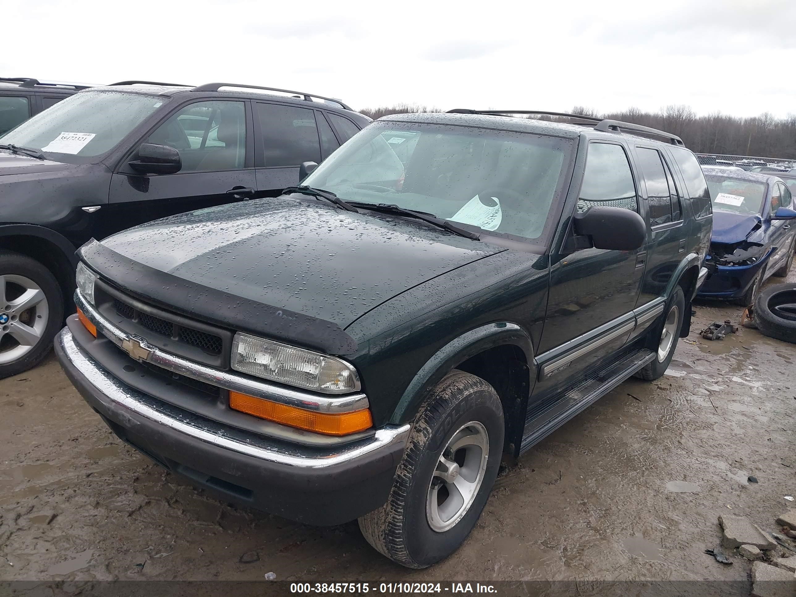 Photo 1 VIN: 1GNCS13W91K220649 - CHEVROLET BLAZER 