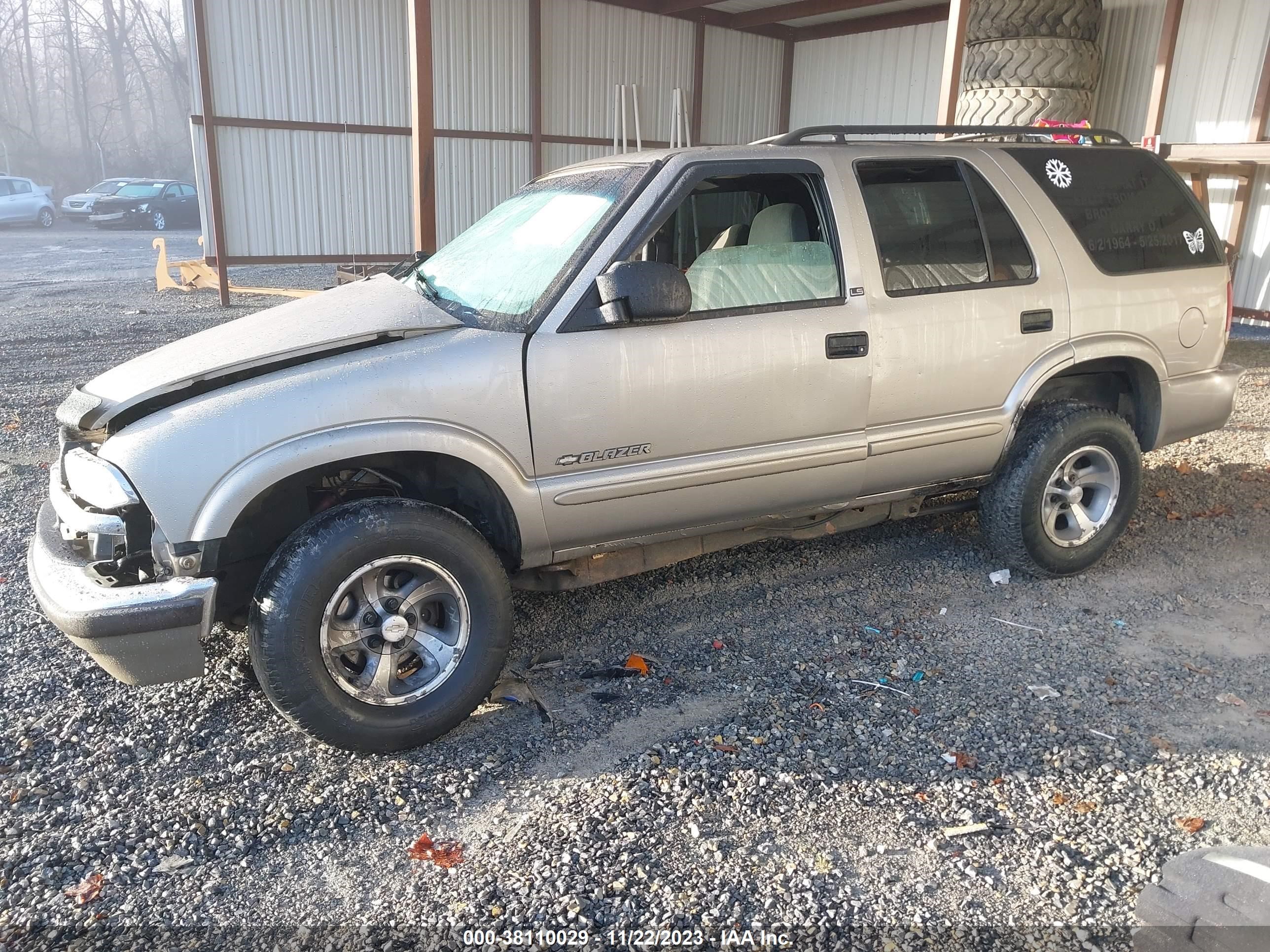 Photo 12 VIN: 1GNCS13W92K136266 - CHEVROLET BLAZER 