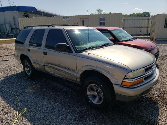 Photo 3 VIN: 1GNCS13WX2K201402 - CHEVROLET BLAZER 