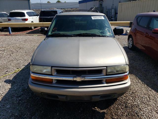 Photo 4 VIN: 1GNCS13WX2K201402 - CHEVROLET BLAZER 