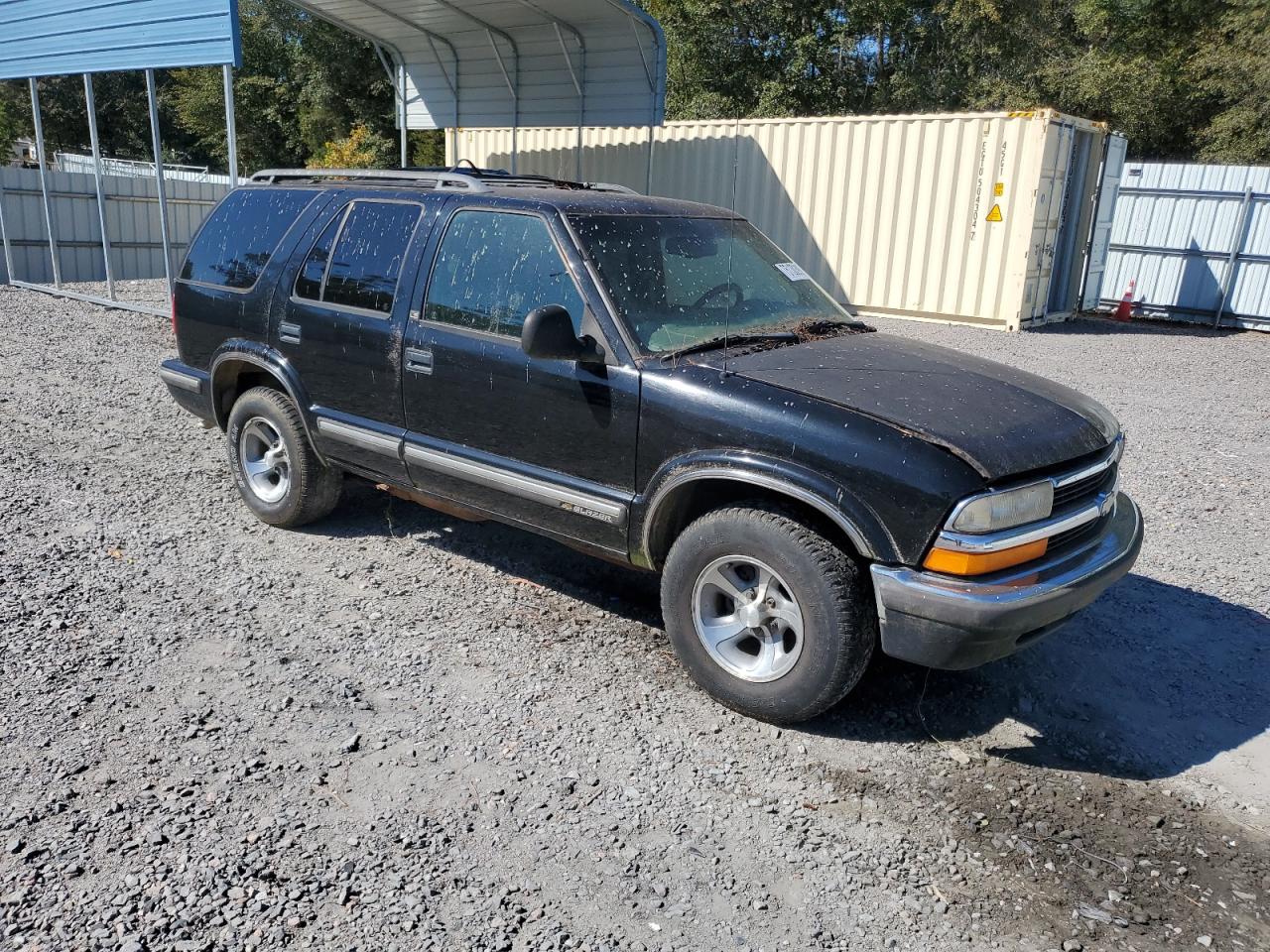 Photo 3 VIN: 1GNCS13WXW2117585 - CHEVROLET BLAZER 