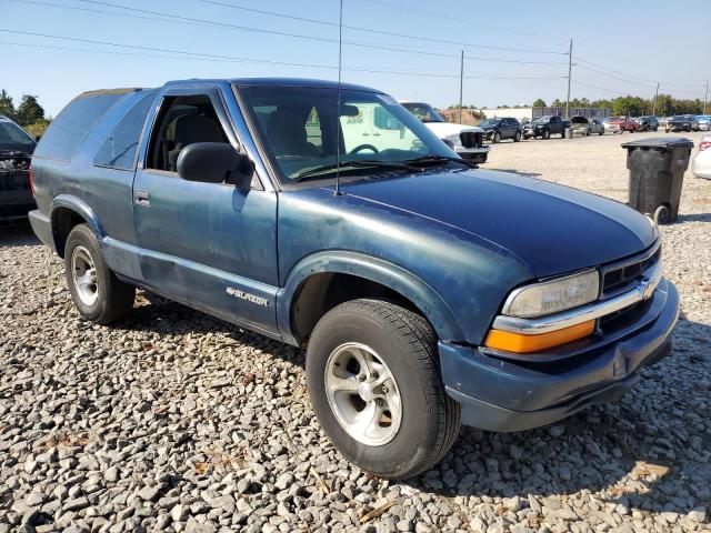 Photo 3 VIN: 1GNCS18W0YK207971 - CHEVROLET BLAZER 