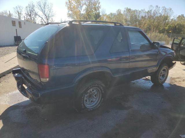 Photo 2 VIN: 1GNCS18W1YK133766 - CHEVROLET BLAZER 