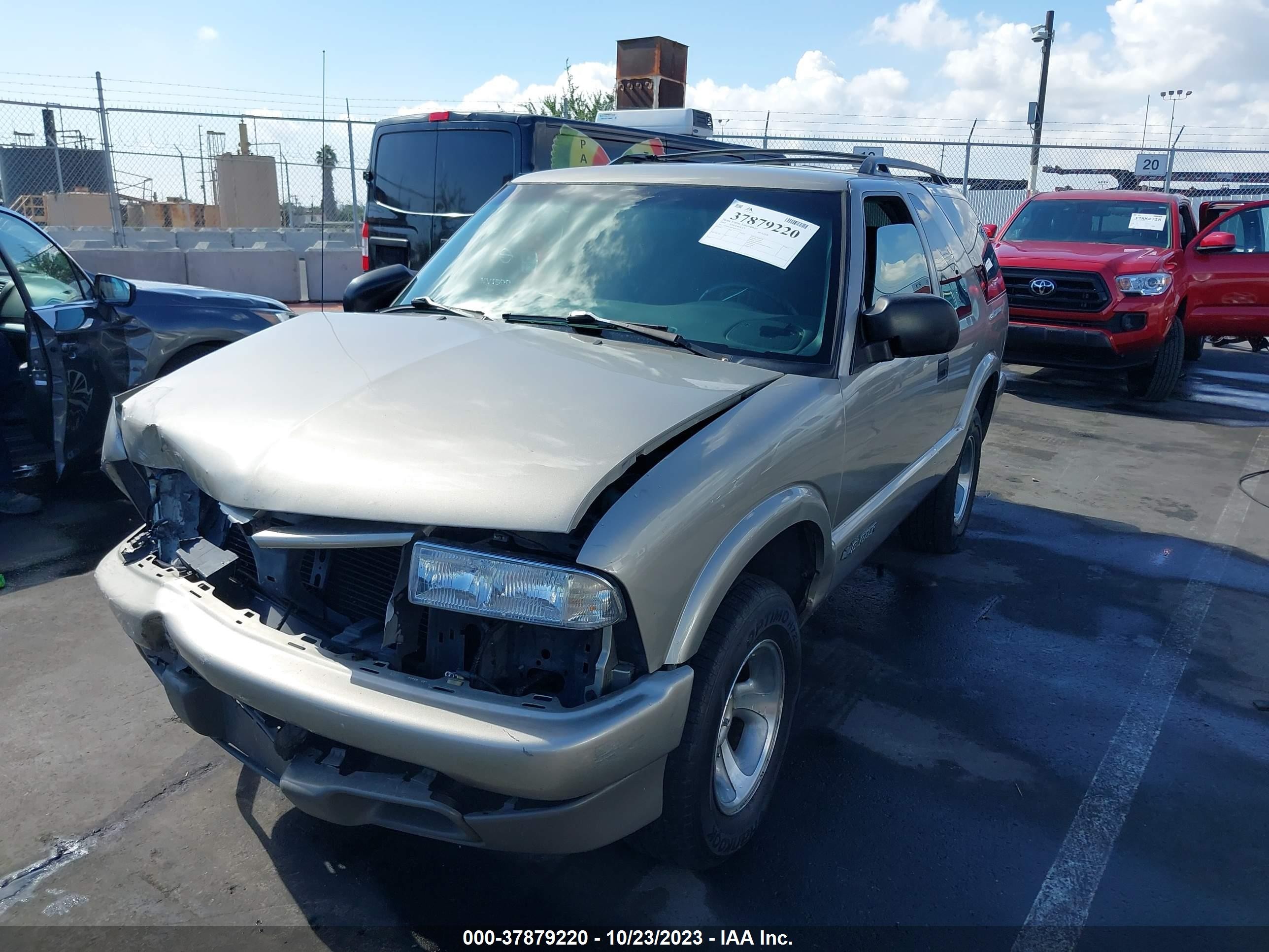 Photo 1 VIN: 1GNCS18W41K122265 - CHEVROLET BLAZER 