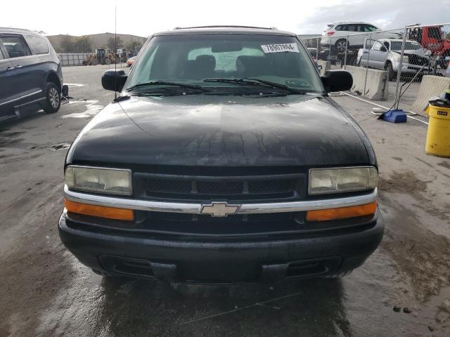 Photo 4 VIN: 1GNCS18W52K111907 - CHEVROLET BLAZER 