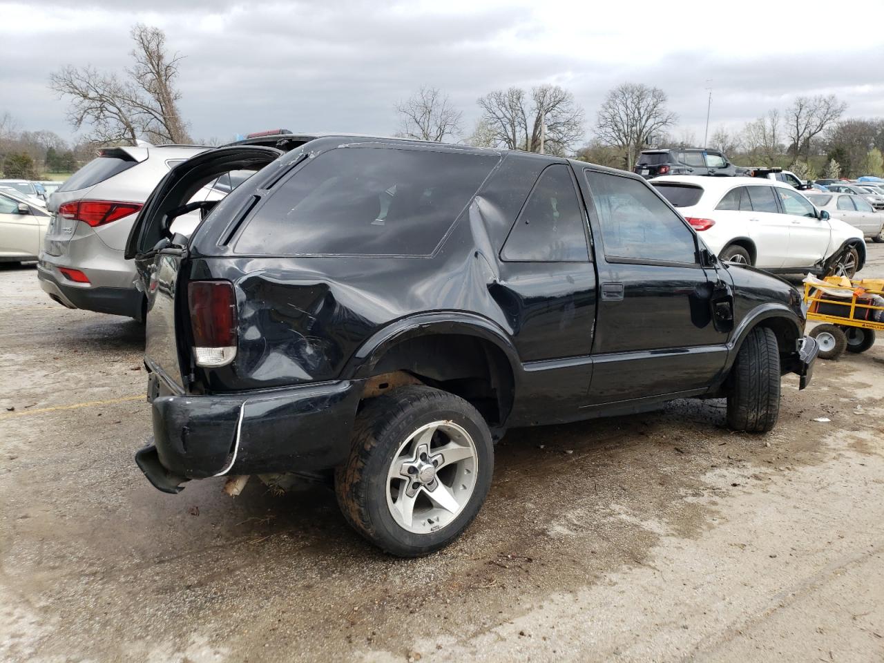 Photo 2 VIN: 1GNCS18X44K125616 - CHEVROLET BLAZER 