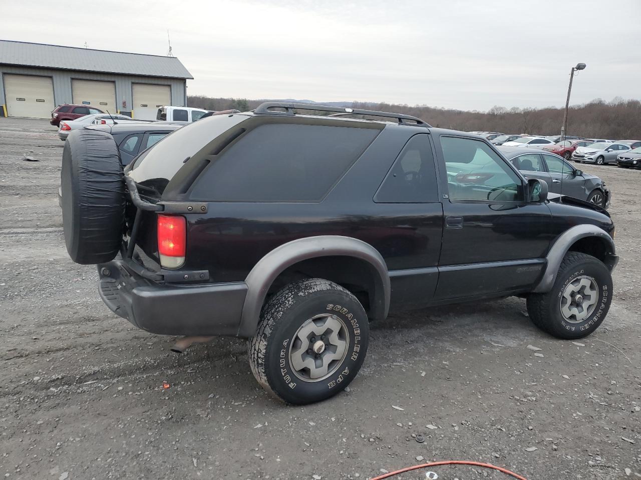 Photo 2 VIN: 1GNCT18W31K155707 - CHEVROLET BLAZER 