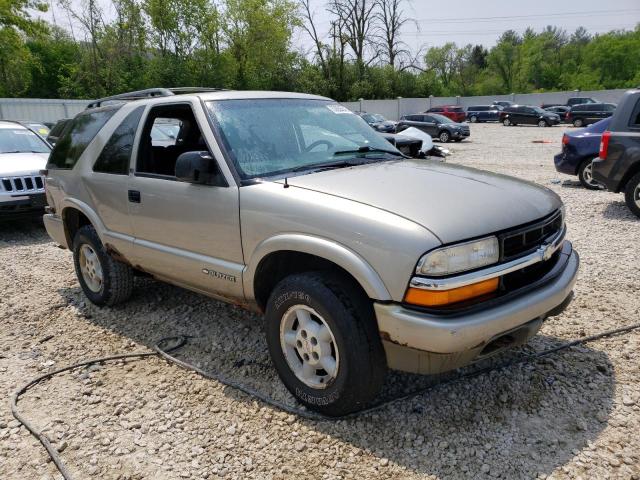 Photo 3 VIN: 1GNCT18W3YK175871 - CHEVROLET BLAZER 