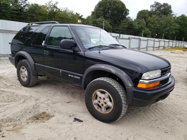 Photo 3 VIN: 1GNCT18W3YK186367 - CHEVROLET BLAZER 