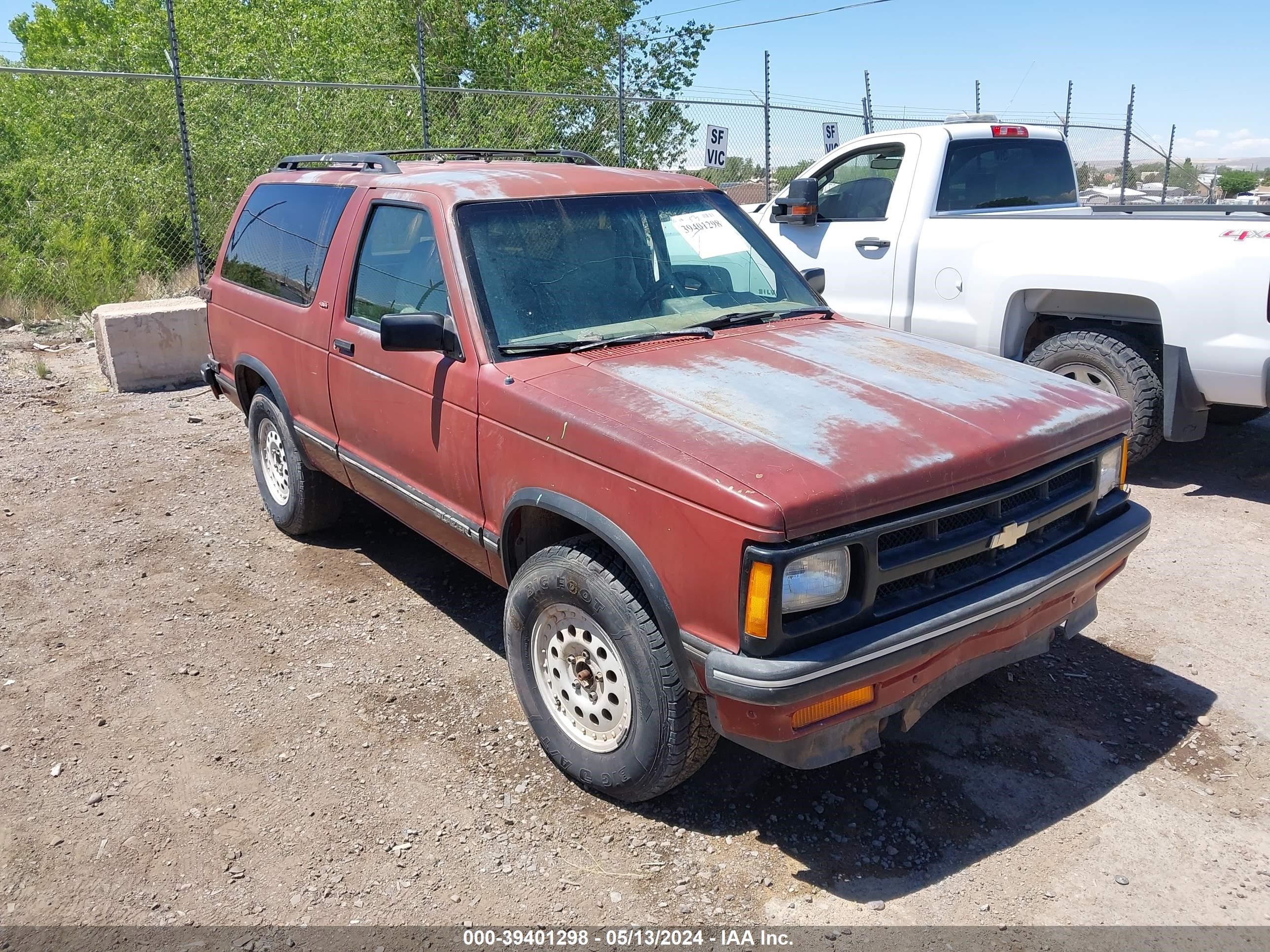 Photo 0 VIN: 1GNCT18W5R0101767 - CHEVROLET BLAZER 