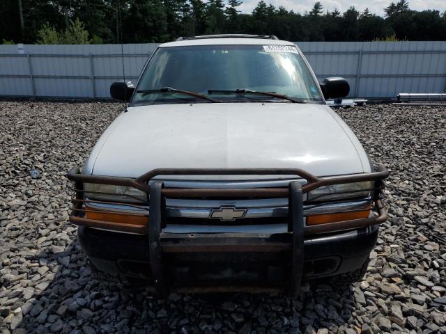 Photo 4 VIN: 1GNCT18W5YK131676 - CHEVROLET BLAZER 