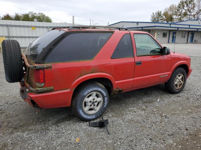 Photo 2 VIN: 1GNCT18W5YK210040 - CHEVROLET BLAZER 