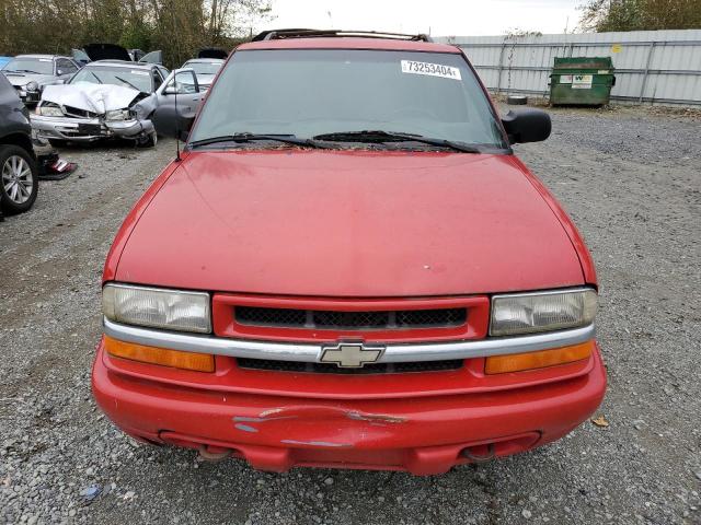 Photo 4 VIN: 1GNCT18W5YK210040 - CHEVROLET BLAZER 