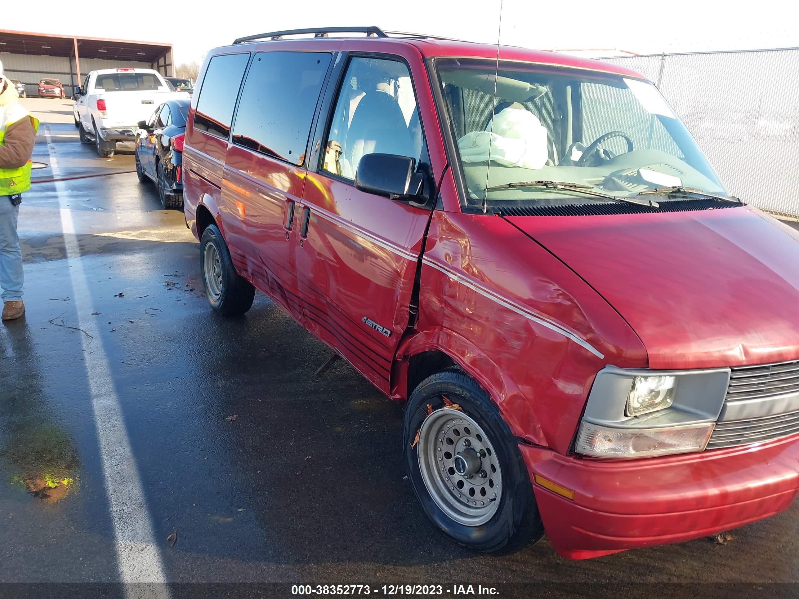 Photo 5 VIN: 1GNDM19W0VB142466 - CHEVROLET ASTRO 