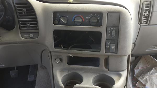 Photo 14 VIN: 1GNDM19W1VB122310 - CHEVROLET ASTRO 