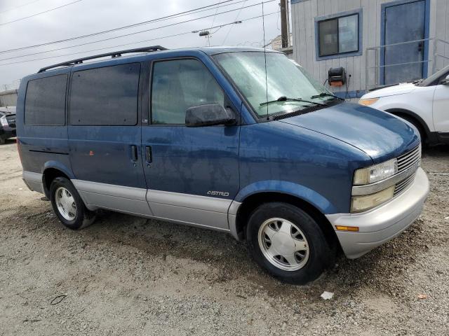 Photo 3 VIN: 1GNDM19W1YB125504 - CHEVROLET ASTRO 