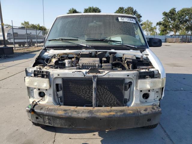 Photo 4 VIN: 1GNDM19W4YB153488 - CHEVROLET ASTRO 