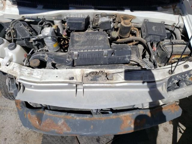 Photo 11 VIN: 1GNDM19W5XB160755 - CHEVROLET ASTRO 