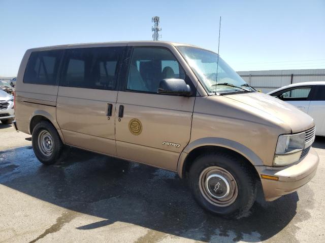 Photo 3 VIN: 1GNDM19W6XB153569 - CHEVROLET ASTRO 