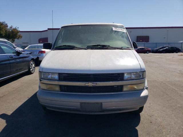 Photo 4 VIN: 1GNDM19W6YB138636 - CHEVROLET ASTRO 