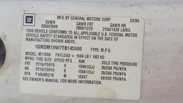 Photo 1 VIN: 1GNDM19W7TB145300 - CHEVROLET ASTRO 