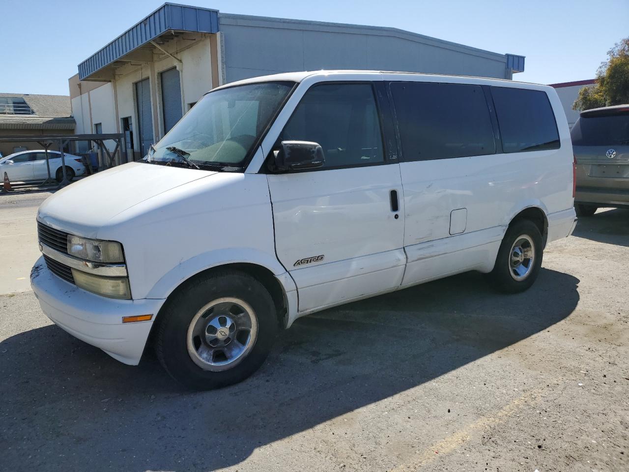 Photo 0 VIN: 1GNDM19W81B133279 - CHEVROLET ASTRO 