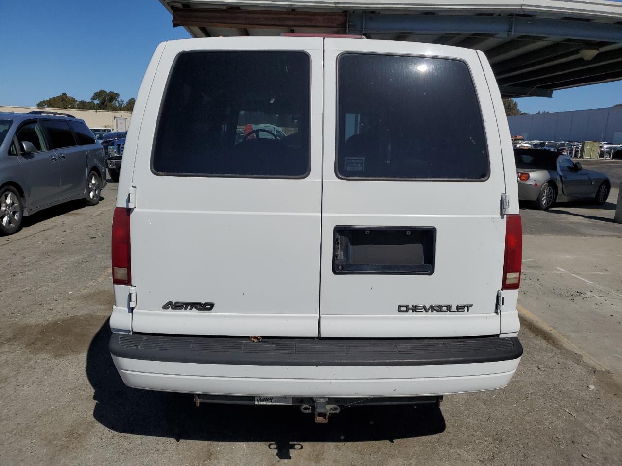 Photo 5 VIN: 1GNDM19W81B133279 - CHEVROLET ASTRO 