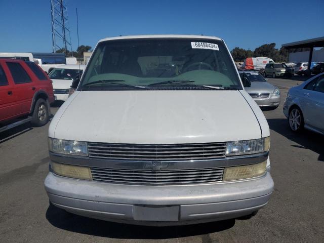 Photo 4 VIN: 1GNDM19W8YB118081 - CHEVROLET ASTRO 