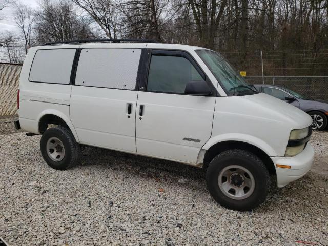 Photo 3 VIN: 1GNDM19WX1B138127 - CHEVROLET ASTRO 