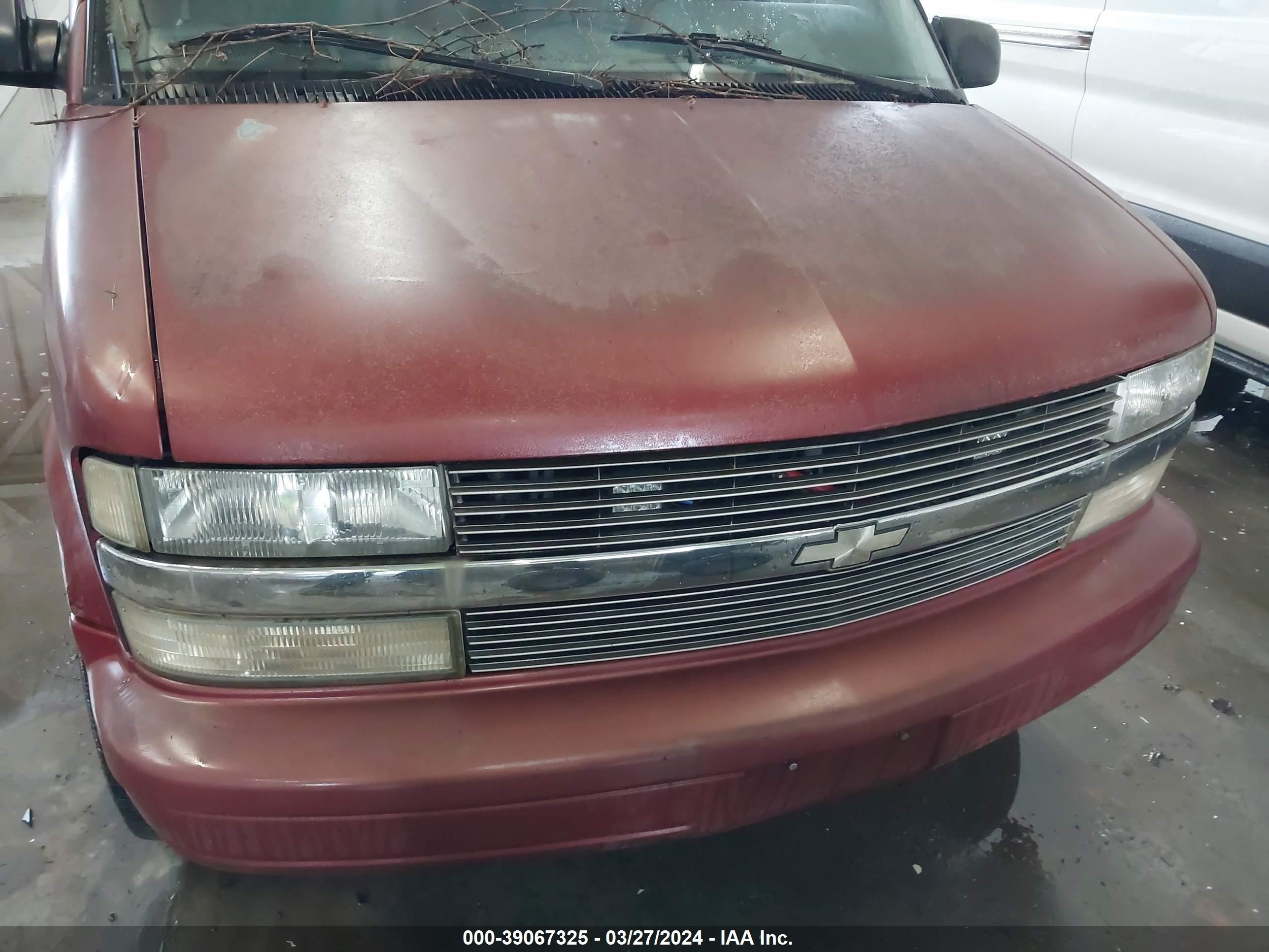 Photo 5 VIN: 1GNDM19WXSB263890 - CHEVROLET ASTRO 