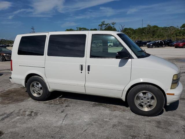 Photo 3 VIN: 1GNDM19X13B104136 - CHEVROLET ASTRO 