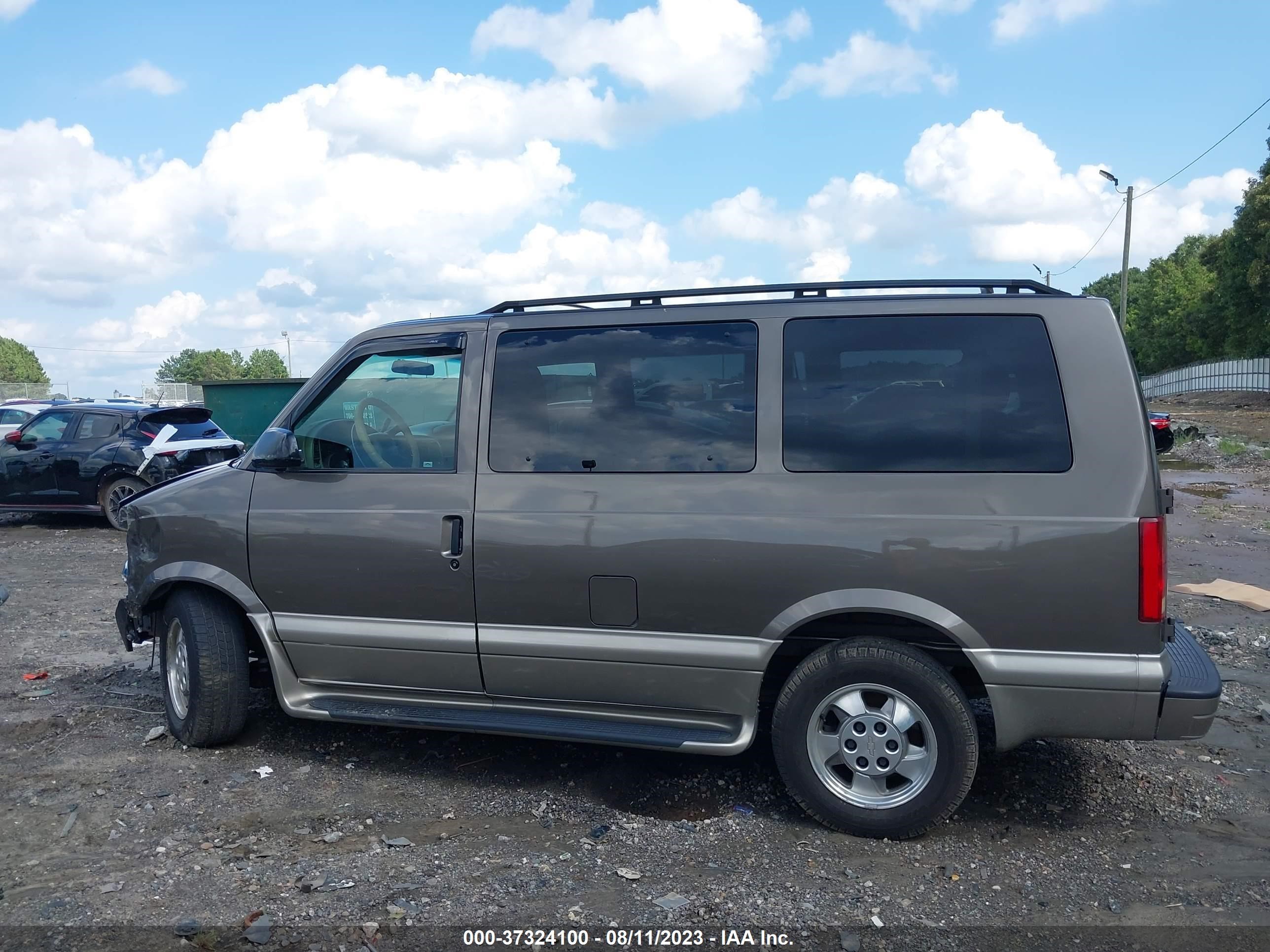 Photo 14 VIN: 1GNDM19X43B113543 - CHEVROLET ASTRO 