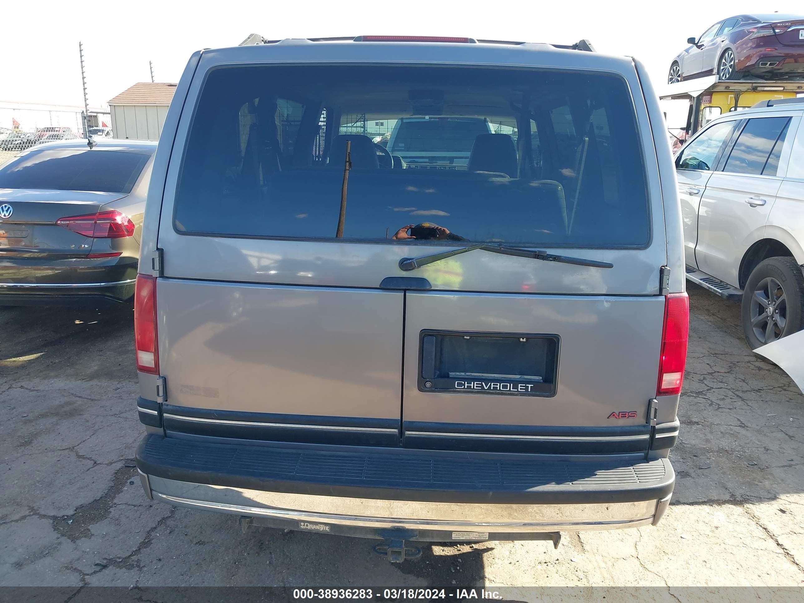 Photo 15 VIN: 1GNDM19Z7RB116883 - CHEVROLET ASTRO 