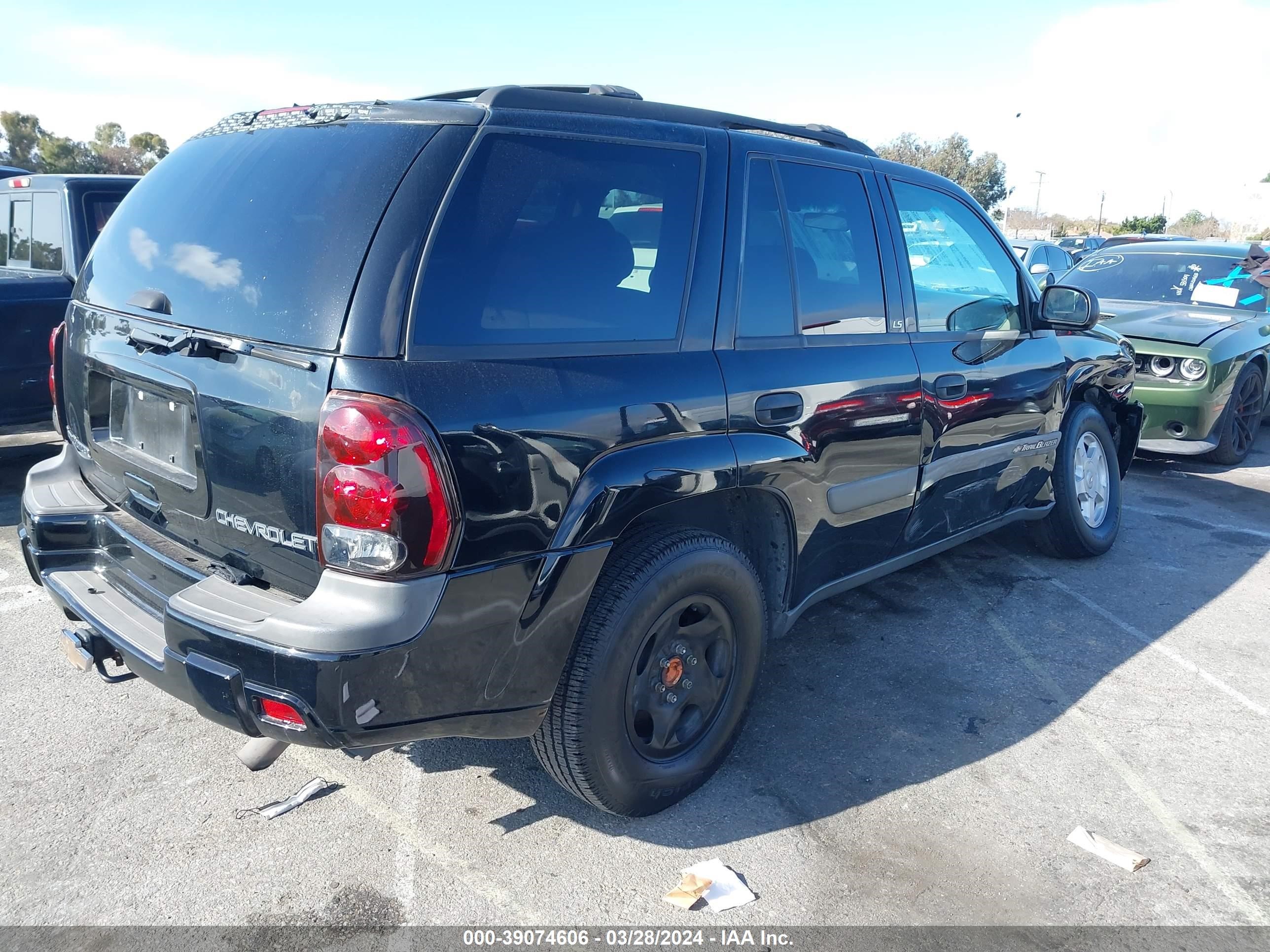 Photo 3 VIN: 1GNDS13S032217269 - CHEVROLET TRAILBLAZER 