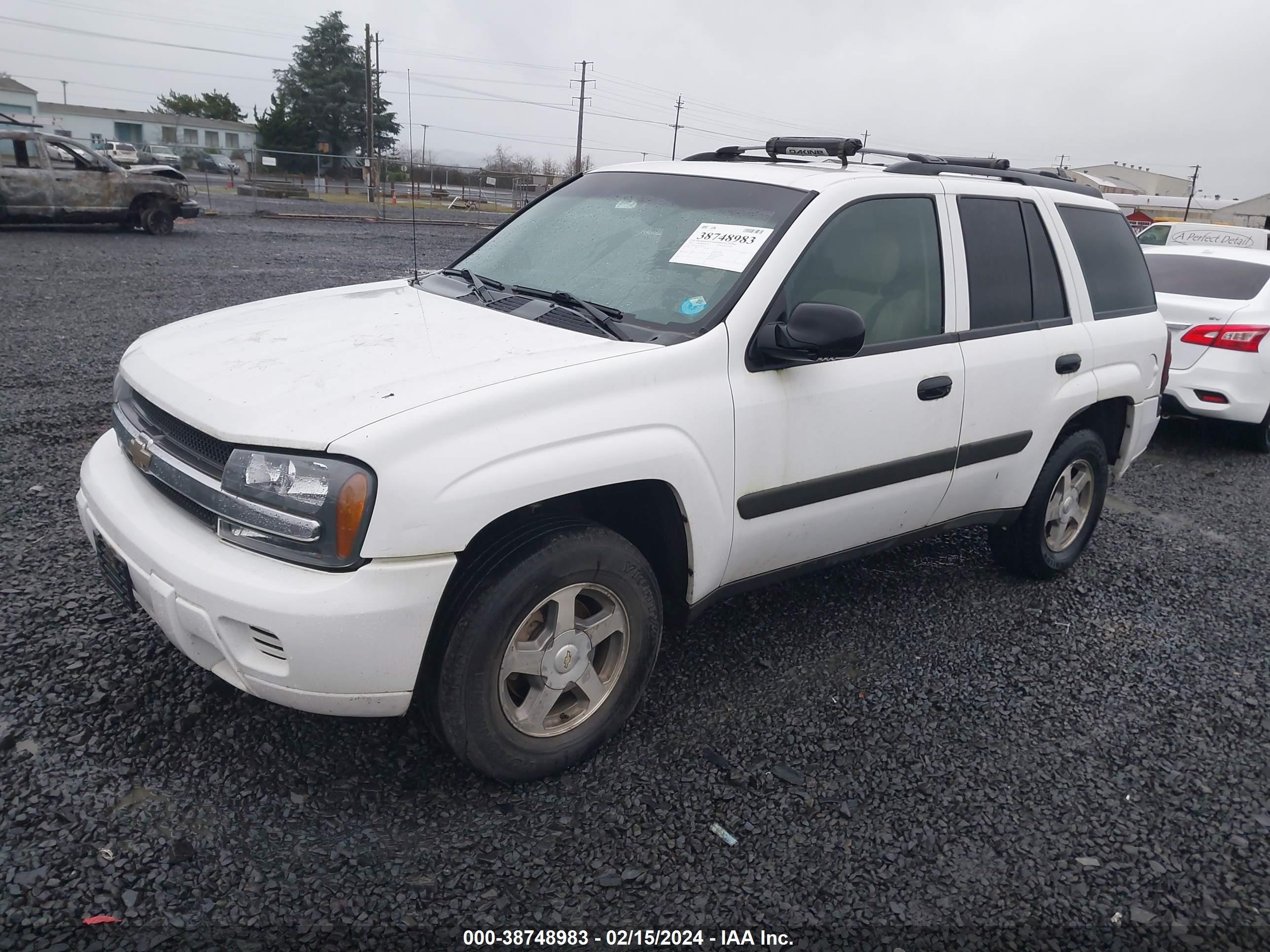 Photo 1 VIN: 1GNDS13S052189525 - CHEVROLET TRAILBLAZER 