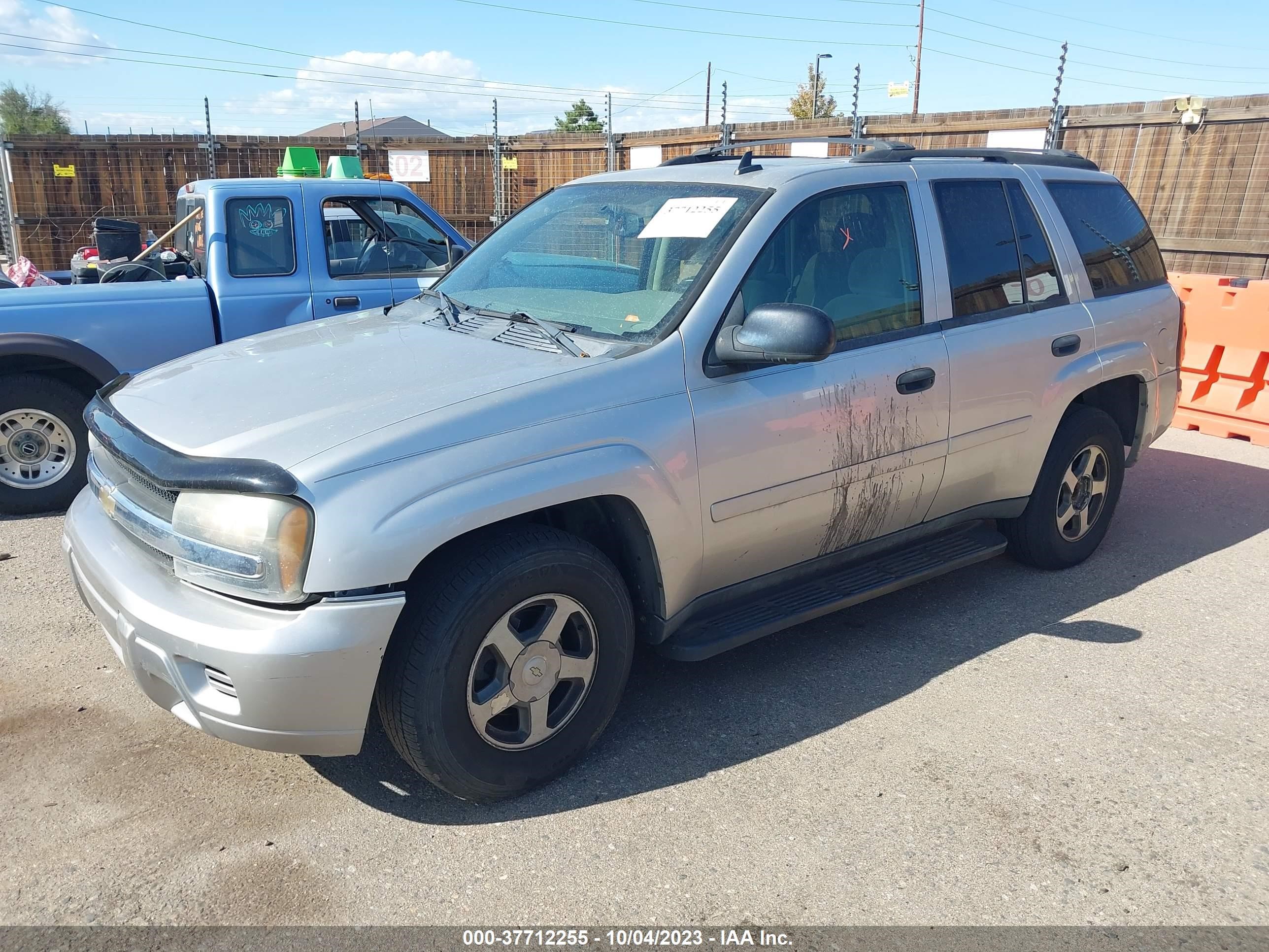 Photo 1 VIN: 1GNDS13S062295250 - CHEVROLET TRAILBLAZER 