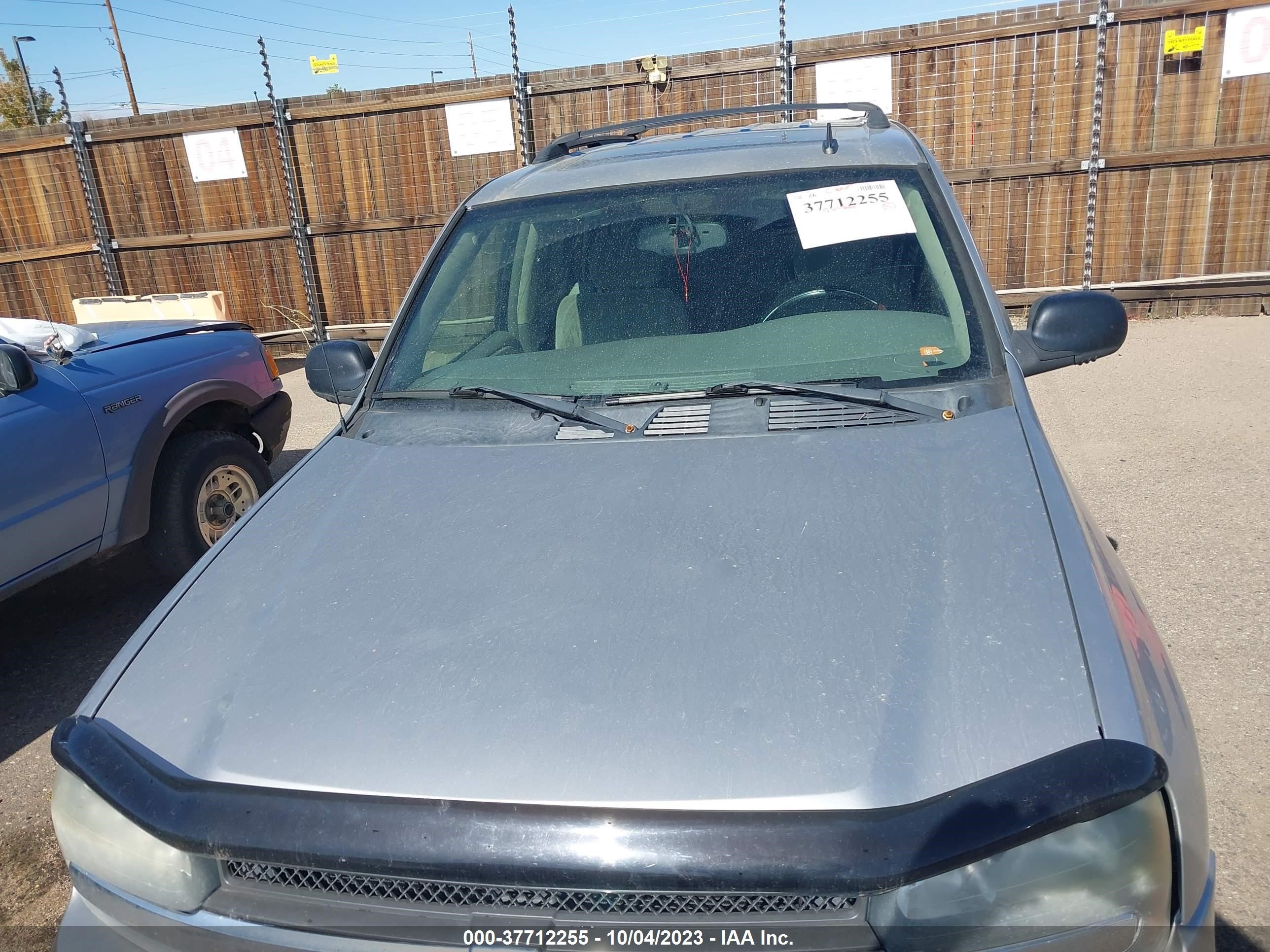 Photo 5 VIN: 1GNDS13S062295250 - CHEVROLET TRAILBLAZER 