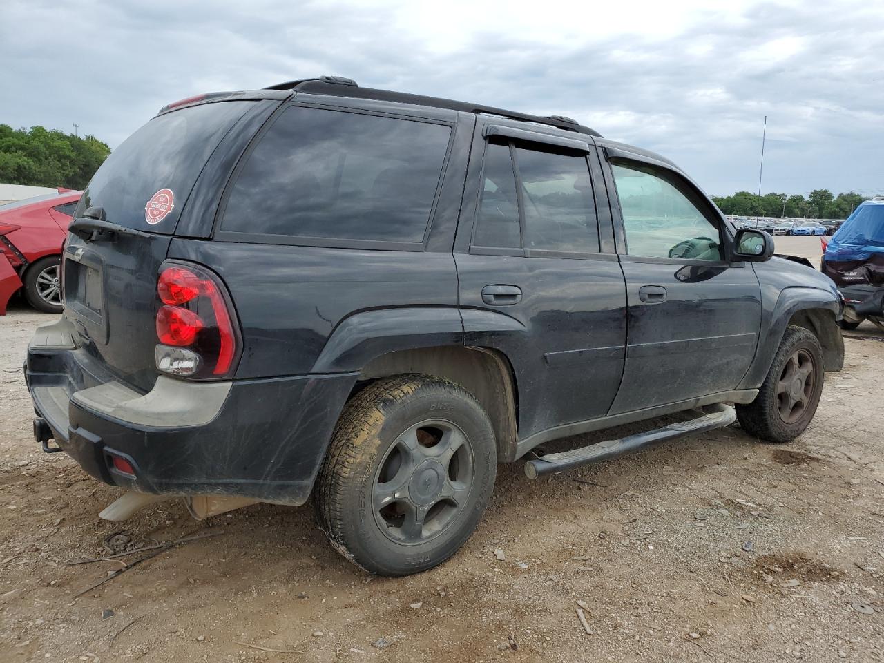 Photo 2 VIN: 1GNDS13S082253518 - CHEVROLET TRAILBLAZER 