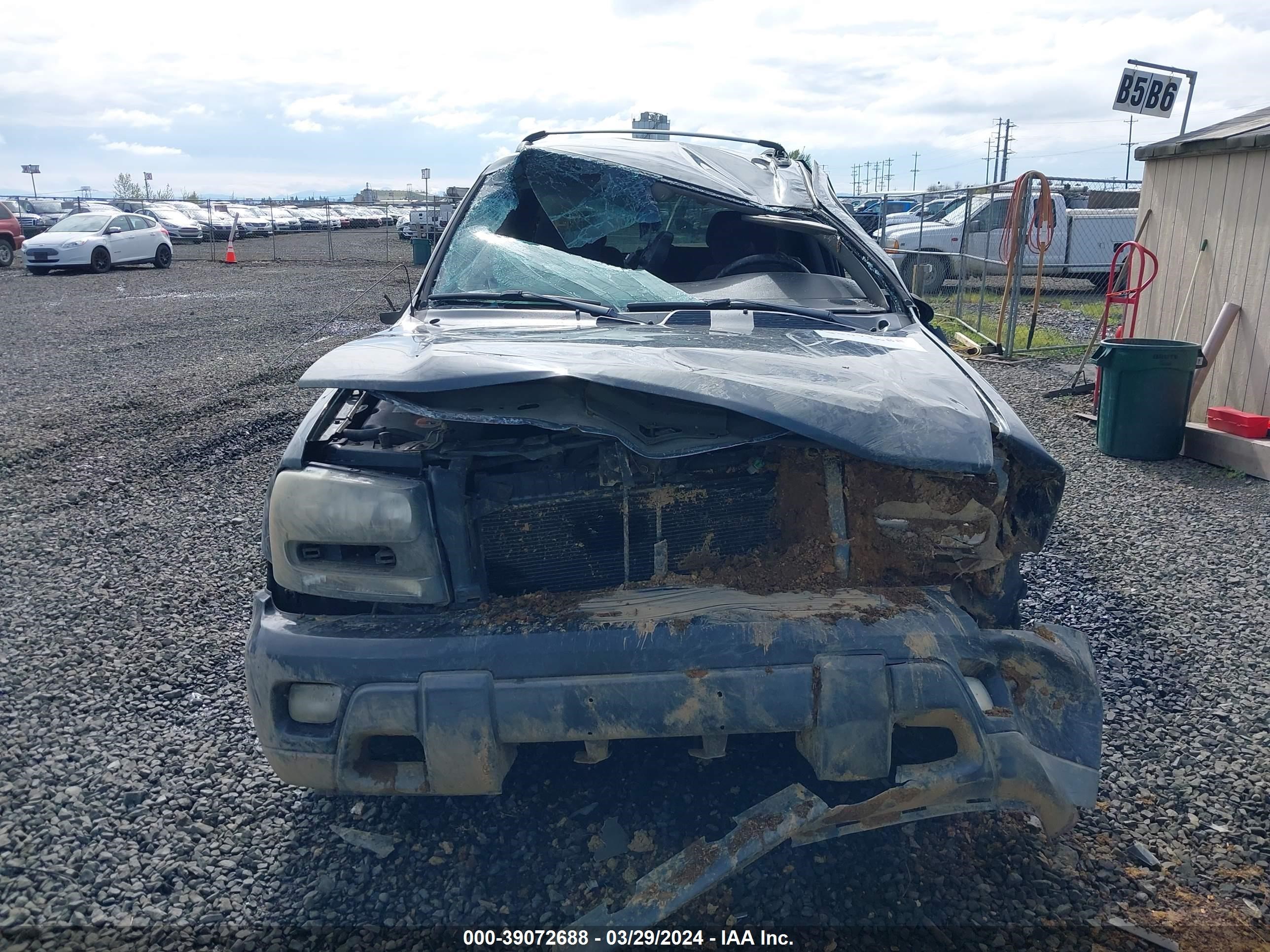 Photo 12 VIN: 1GNDS13S132148513 - CHEVROLET TRAILBLAZER 