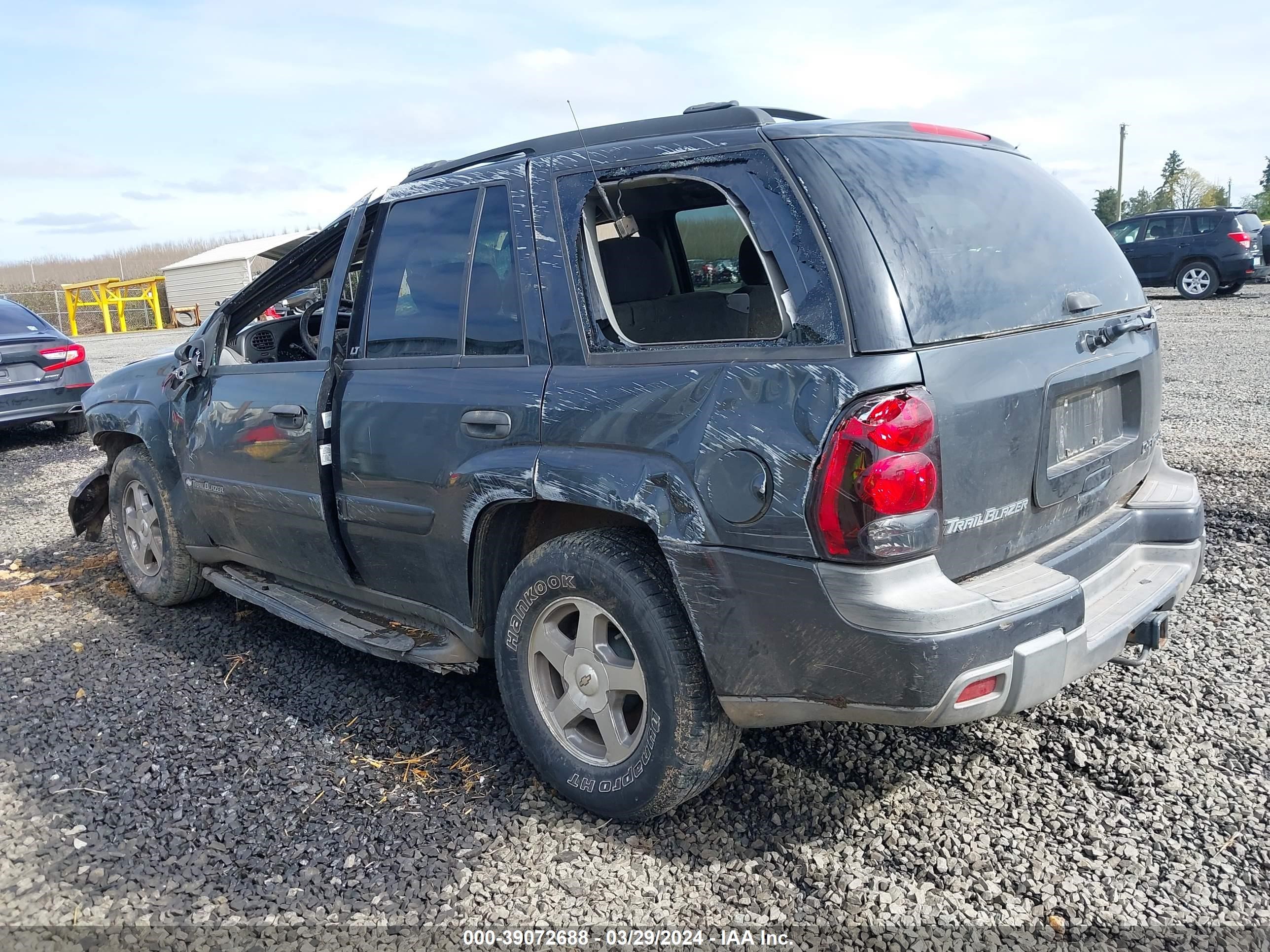 Photo 2 VIN: 1GNDS13S132148513 - CHEVROLET TRAILBLAZER 