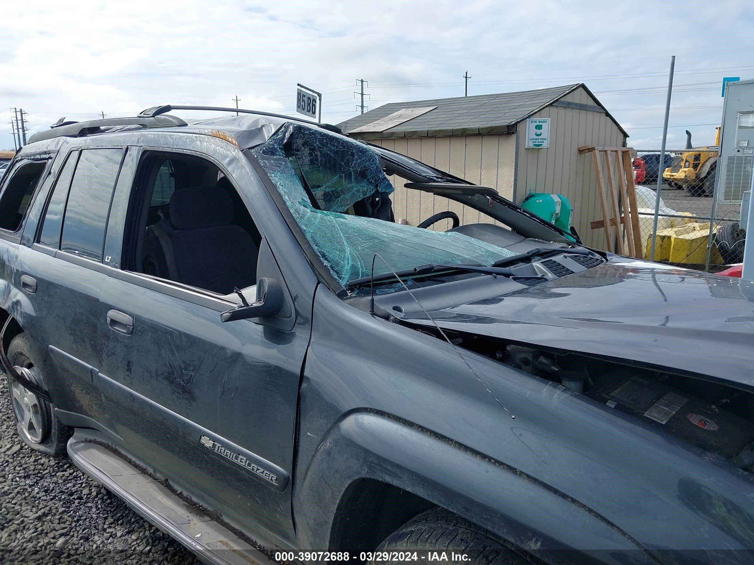 Photo 5 VIN: 1GNDS13S132148513 - CHEVROLET TRAILBLAZER 