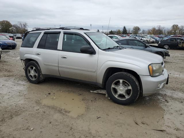 Photo 3 VIN: 1GNDS13S182155663 - CHEVROLET TRAILBLAZE 