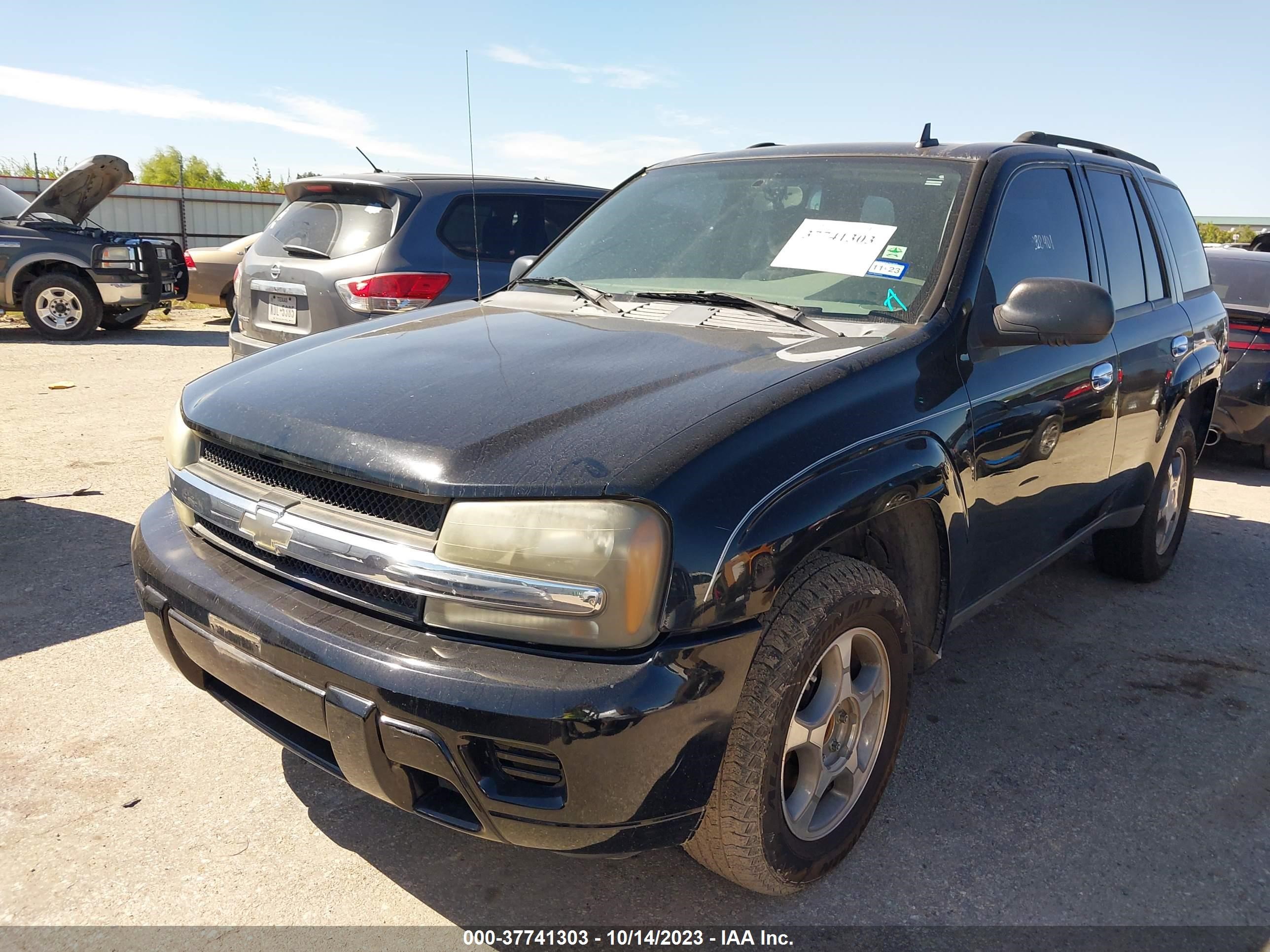 Photo 1 VIN: 1GNDS13S272288401 - CHEVROLET TRAILBLAZER 