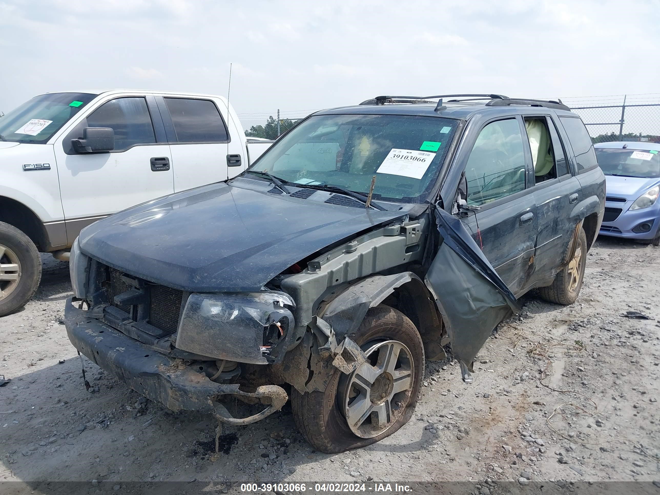 Photo 5 VIN: 1GNDS13S272306430 - CHEVROLET TRAILBLAZER 