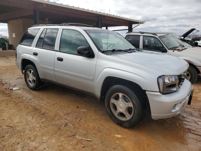 Photo 3 VIN: 1GNDS13S282216700 - CHEVROLET TRAILBLZR 