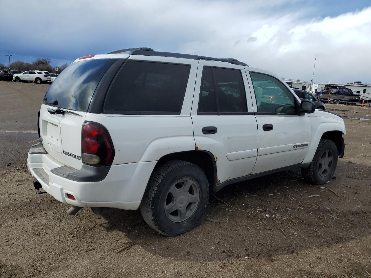 Photo 2 VIN: 1GNDS13S322358948 - CHEVROLET TRAILBLAZER 