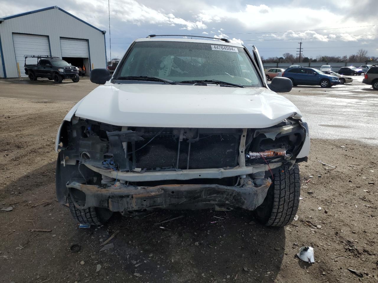 Photo 4 VIN: 1GNDS13S322358948 - CHEVROLET TRAILBLAZER 