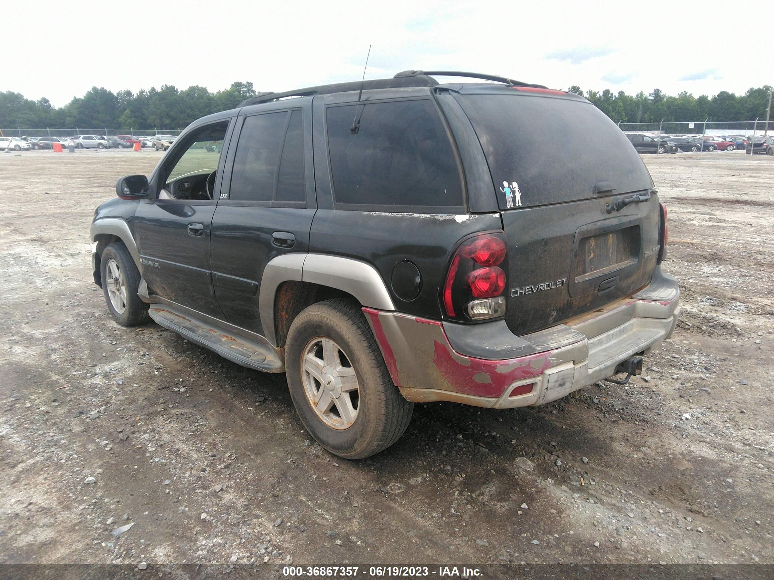 Photo 2 VIN: 1GNDS13S332135729 - CHEVROLET TRAILBLAZER 