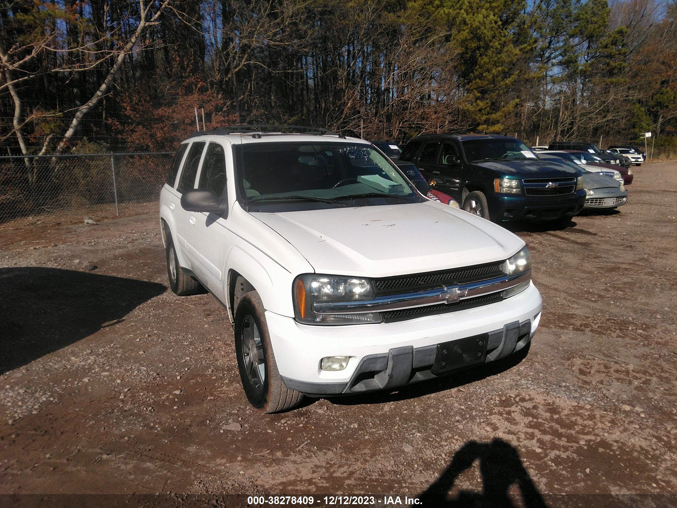 Photo 0 VIN: 1GNDS13S352154798 - CHEVROLET TRAILBLAZER 