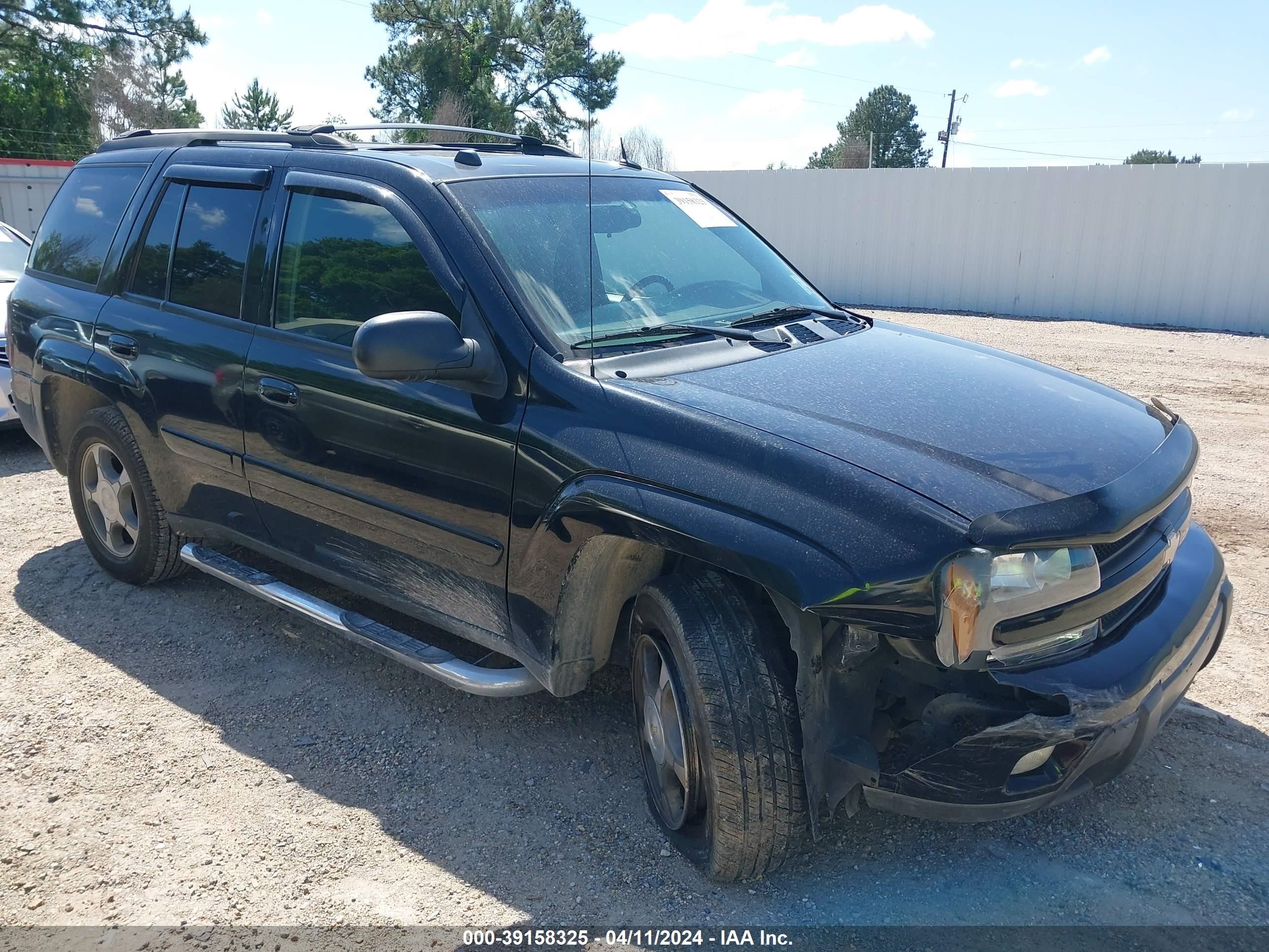 Photo 0 VIN: 1GNDS13S352361398 - CHEVROLET TRAILBLAZER 